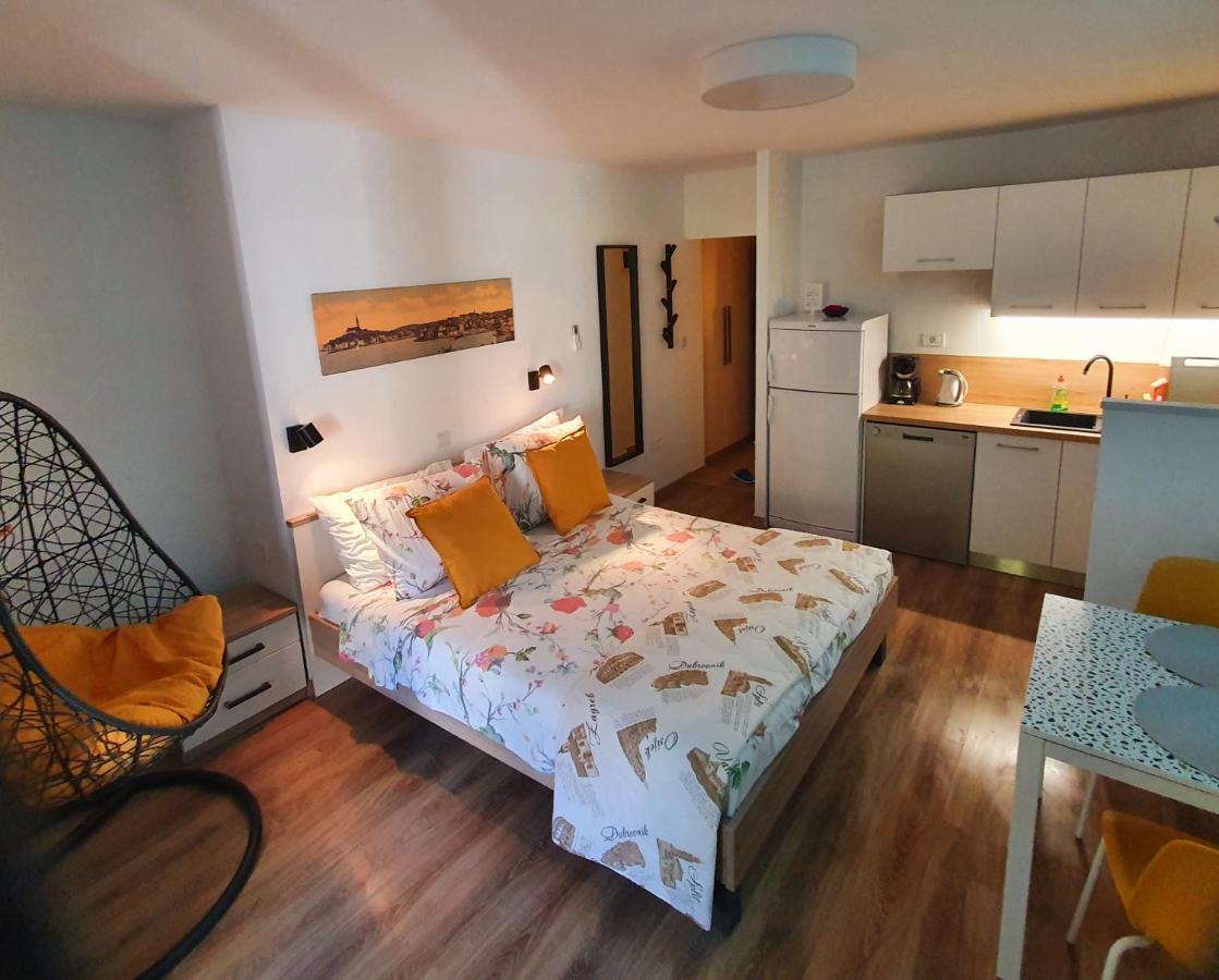 Apartments Kiwi Rovinj Exterior foto